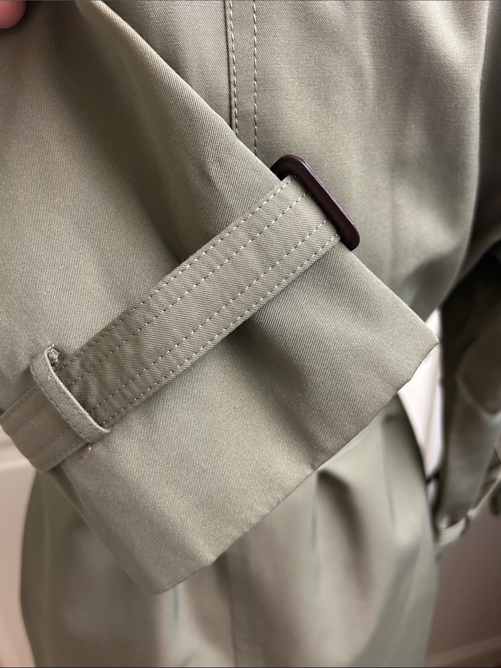 Blancheur Olive Green Trench Coat with Belt and pockets and detachable liner - Picture 8 of 11